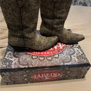 Laredo Women's Leather Boots in Tan